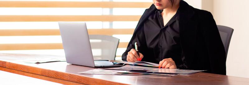 Tesis doctorales de estudiantes