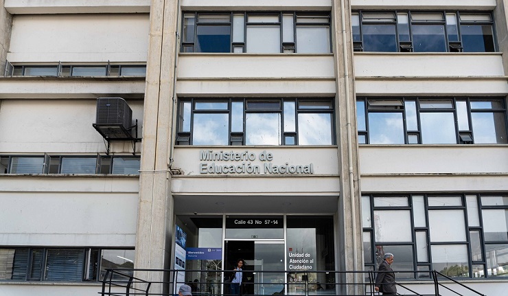El Ministerio de Educación de Colombia anuncia revisión del sistema de convalidación